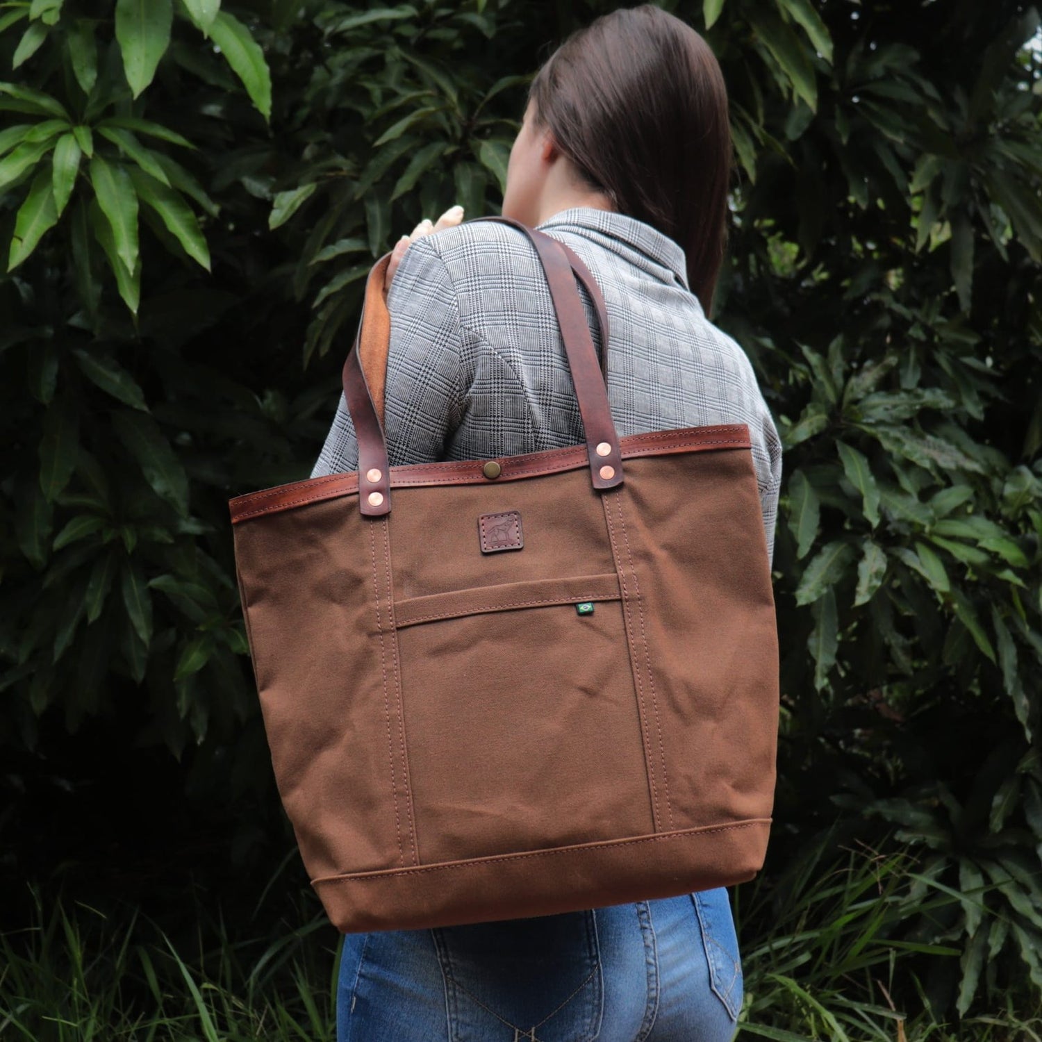 Bolsa Tote Marrom em lona encerada e couro, vista frontal – DANTE Capelli
