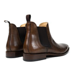 Bota Chelsea em couro de curtimento vegetal, still completo – DANTE Capelli