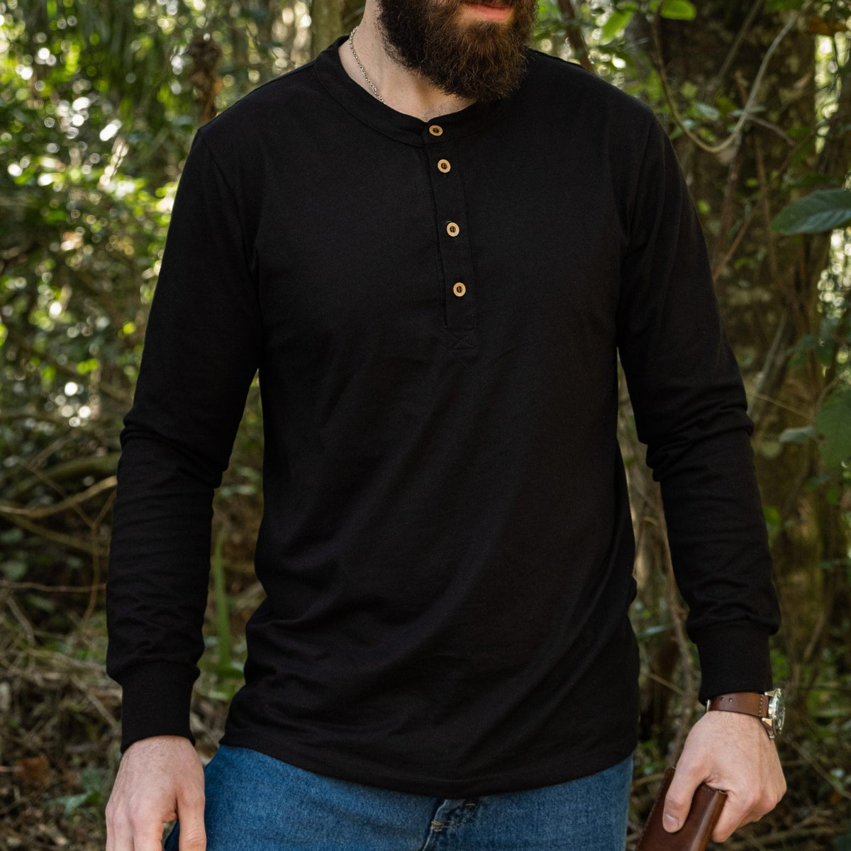 Camisa Colt Henley Manga Longa Preta em algodão premium, frente – DANTE Capelli