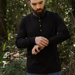 Camisa Colt Henley Manga Longa Preta em algodão premium, verso – DANTE Capelli