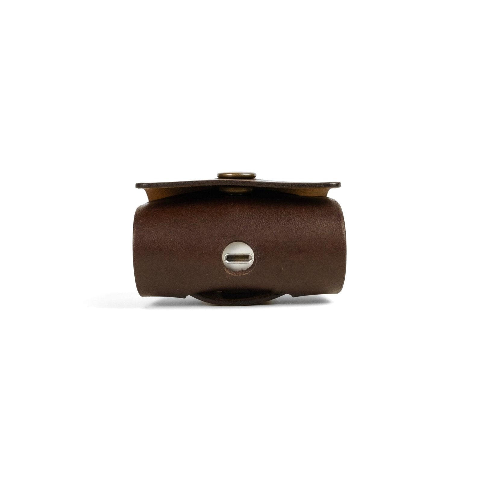 Capa de Couro AirPods Marrom, terceiro still – DANTE Capelli