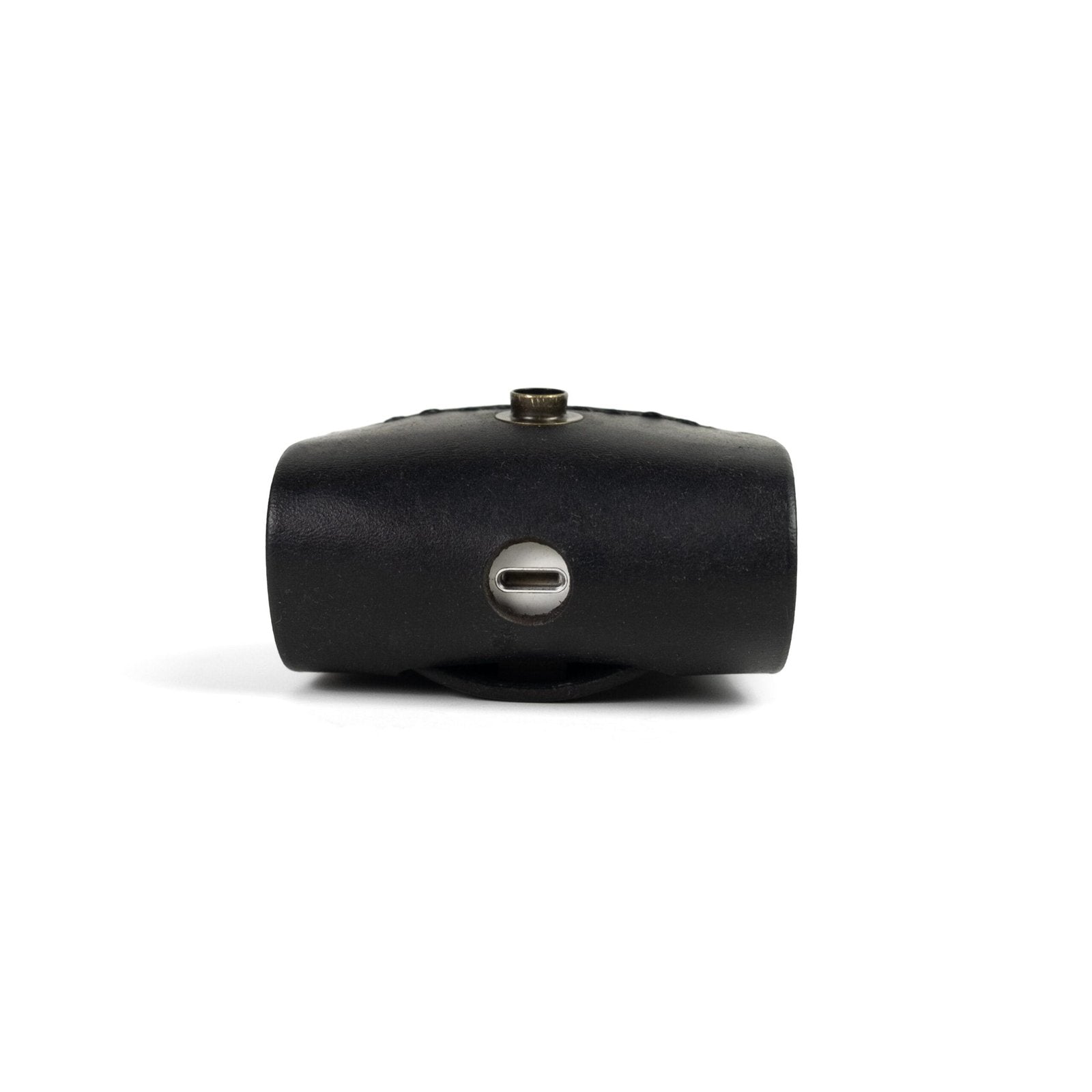 Capa de Couro AirPods Preto, terceiro still – DANTE Capelli