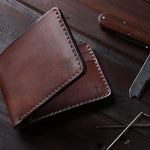 Carteira de Couro Bifold NO.5 Marrom, outro ângulo – DANTE Capelli
