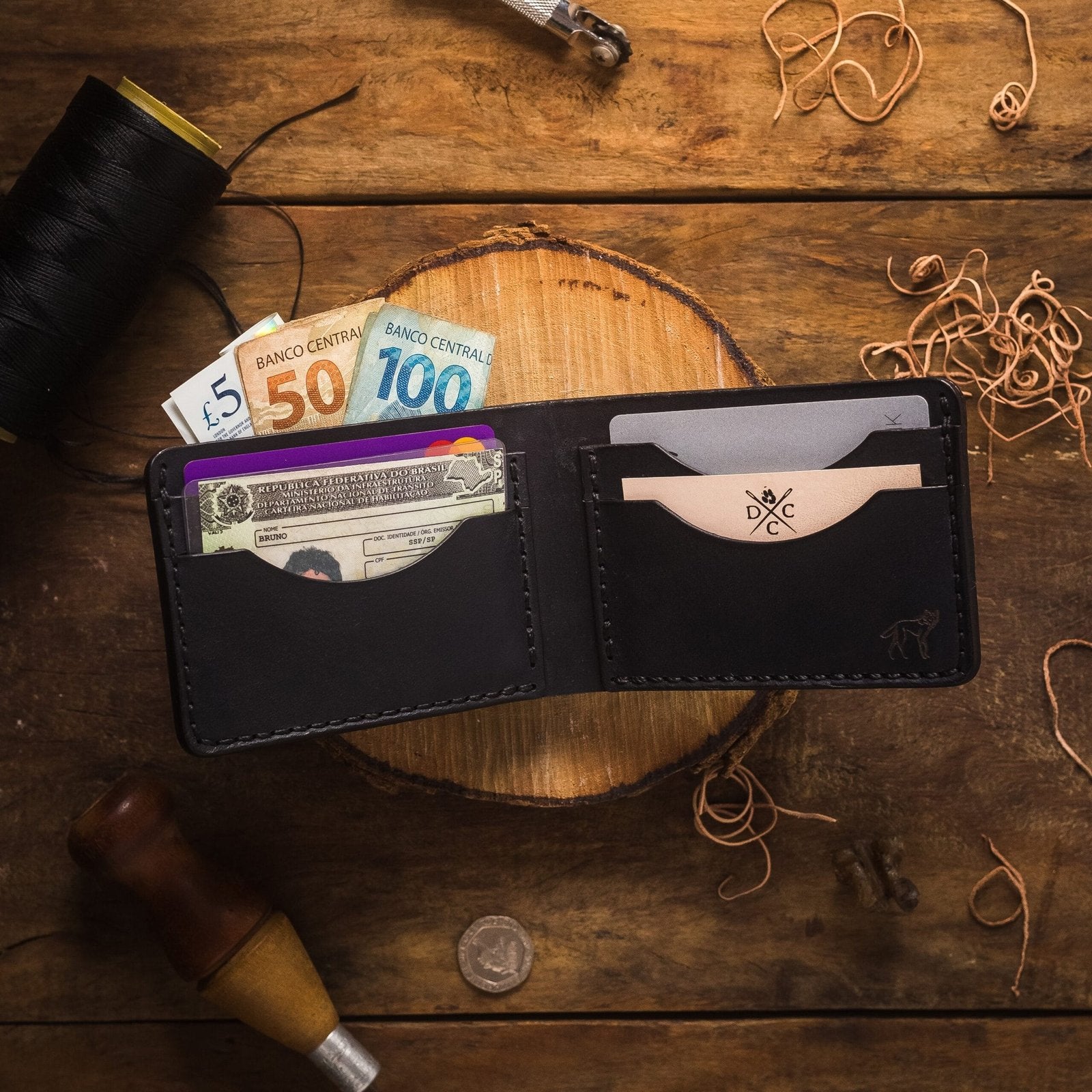 Carteira de Couro Bifold NO.5 Marrom, still completo – DANTE Capelli