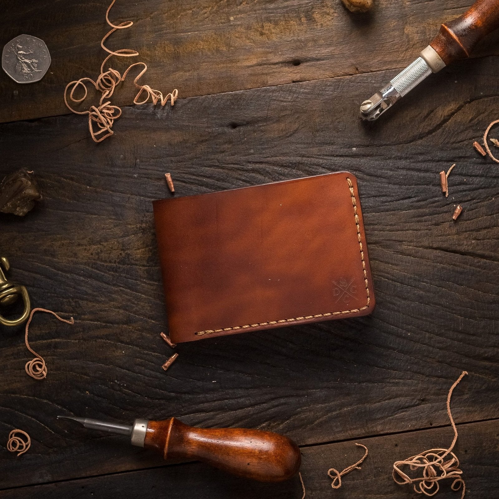 Carteira de Couro Bifold NO.5 Savana, detalhe do compartimento de cartões – DANTE Capelli