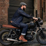 Jaqueta Jeans Selvedge Ukon em denim cru, still de apresentação – DANTE Capelli