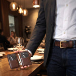 Kit Moderno Carteira No.6 + Cinto Marrom, styling lifestyle – DANTE Capelli