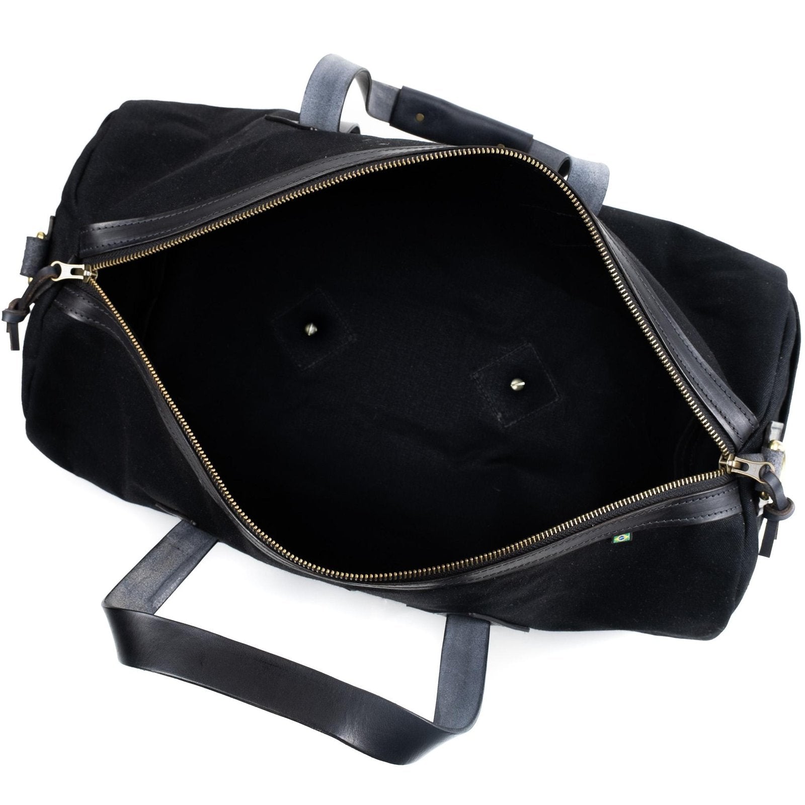 Mala Duffle Bandeirantes Preta, quarto still – DANTE Capelli