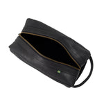 Necessaire em Couro Preta, segundo still – DANTE Capelli