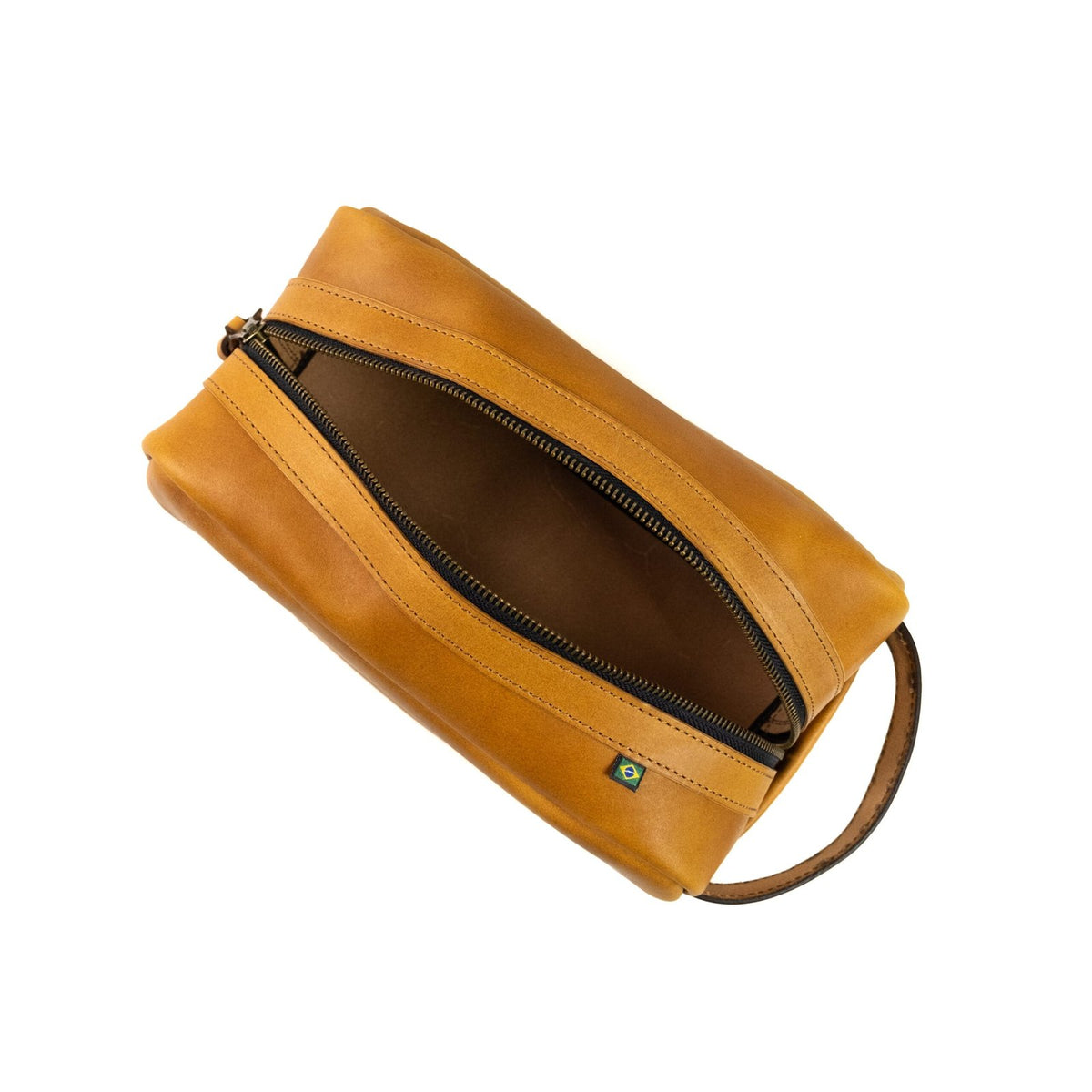 Necessaire em Couro Savana, segundo still – DANTE Capelli