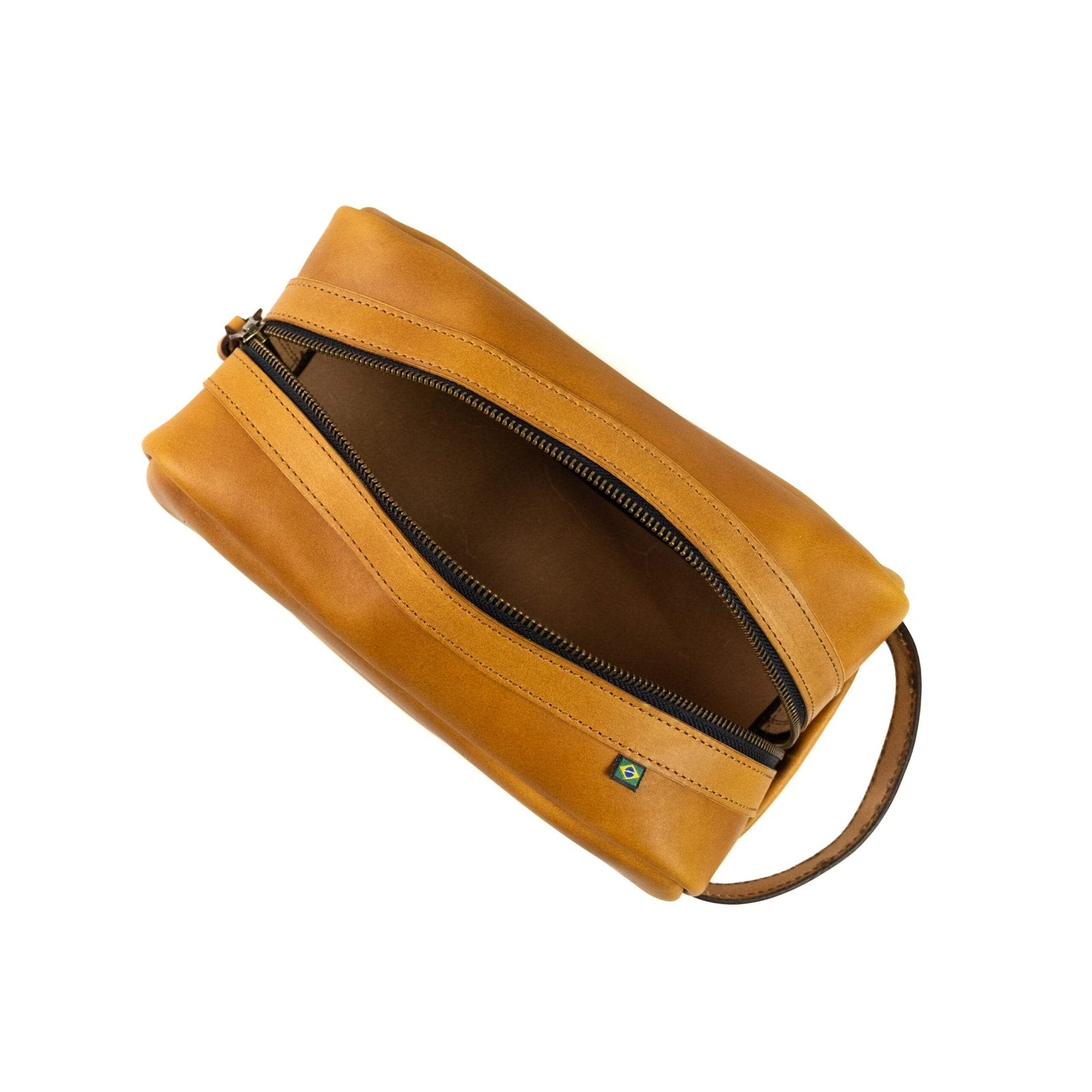 Necessaire em Couro Savana, segundo still – DANTE Capelli