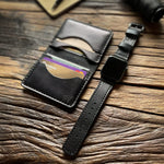 Pulseira de Couro Apple Watch Costurada Preta, outro ângulo em uso – DANTE Capelli
