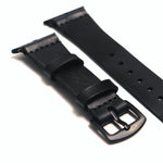 Pulseira de Couro Apple Watch Preta, still sobre superfície neutra – DANTE Capelli