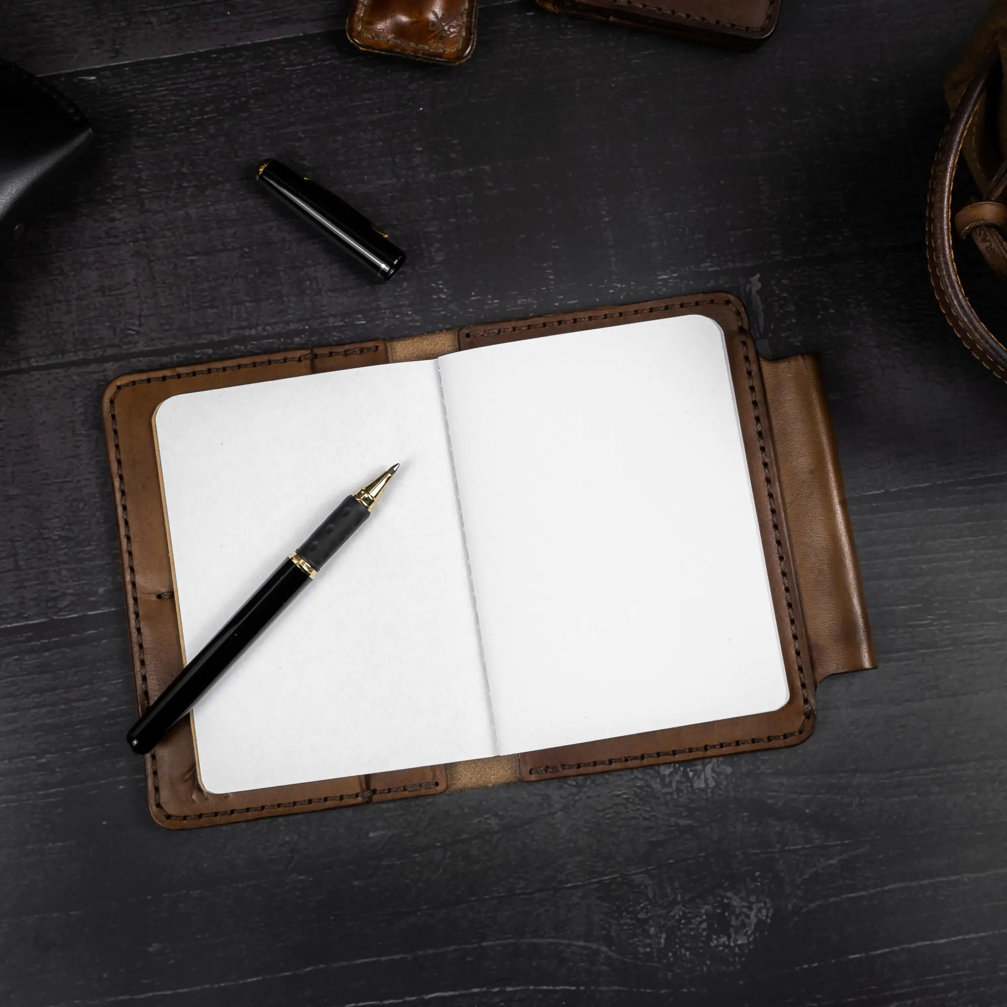 Carteira de Couro Notas de Campo Marrom - Imagem 3