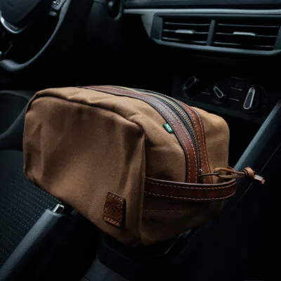 Necessaire Lona Encerada e Couro