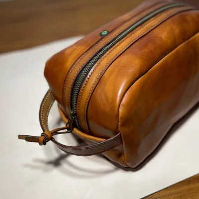 Necessaire em Couro Havana