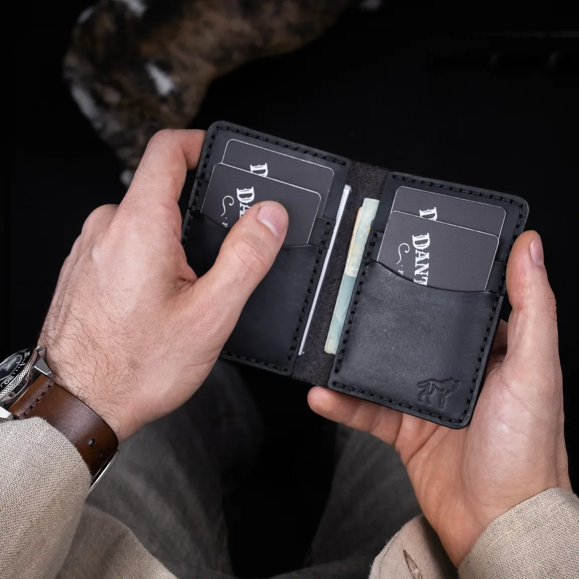 Carteira de Couro Vertical NO.6 Preta - Imagem 5