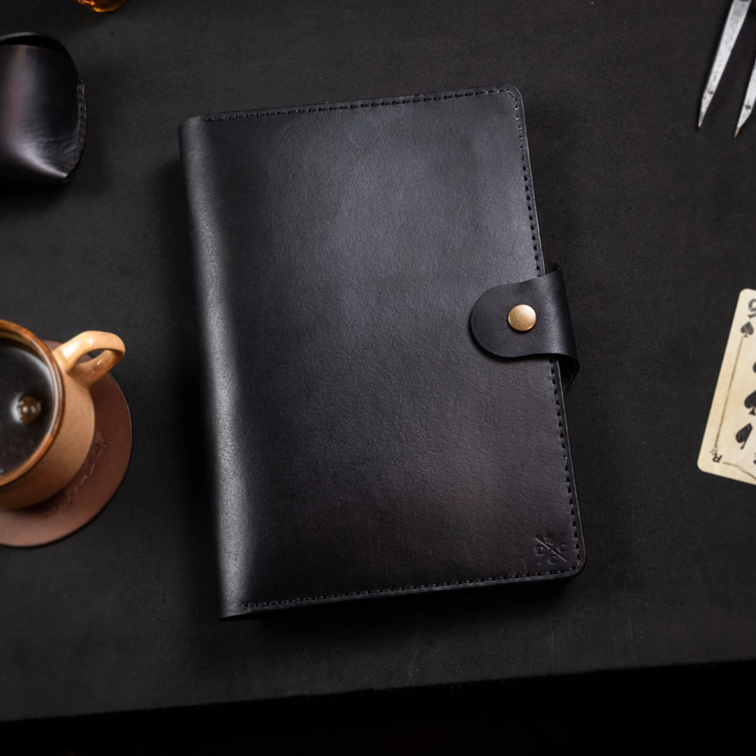 Case A5 Domus Couro Preto - Imagem 5