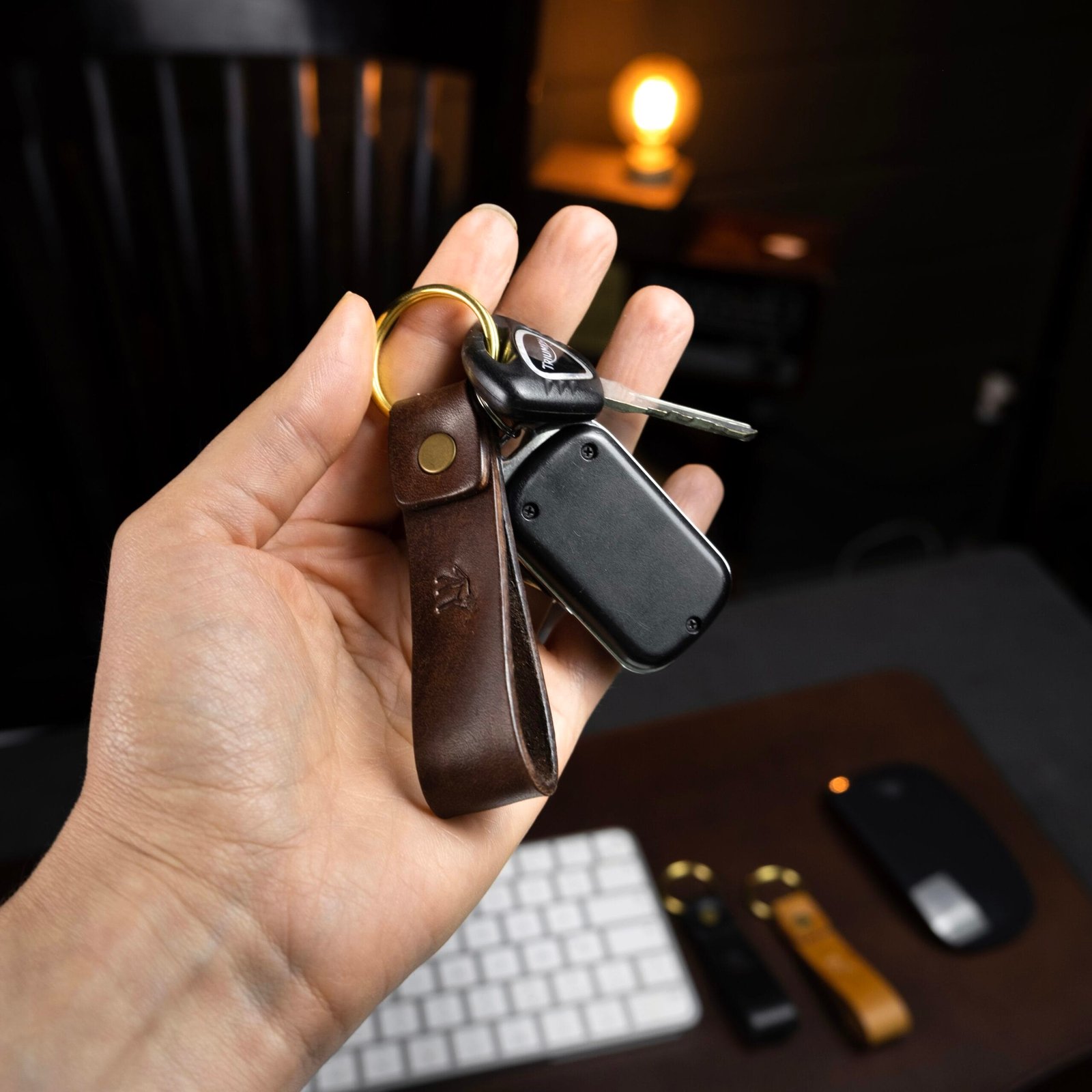 Chaveiro Elegans Marrom - Imagem 2